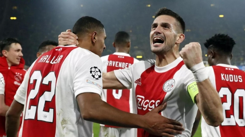 Nhận định bóng đá Ajax vs Olympiakos trận 20h30 ngày 18/07